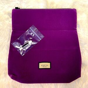 ✨Gucci Beauty Pouch - Authentic💜